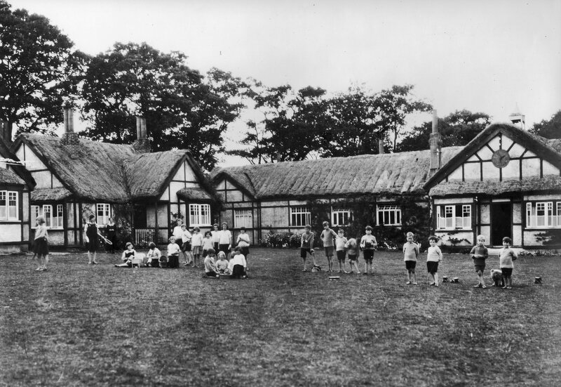 Duxhurst with Children